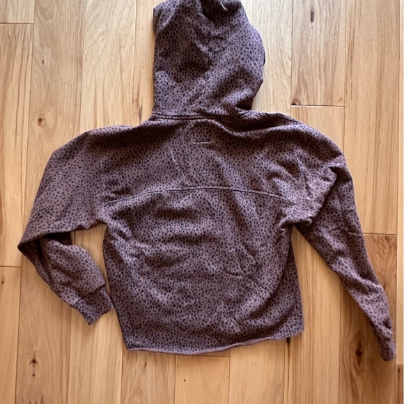 A&F hooded Sweatshirt - Picture 3 of 4